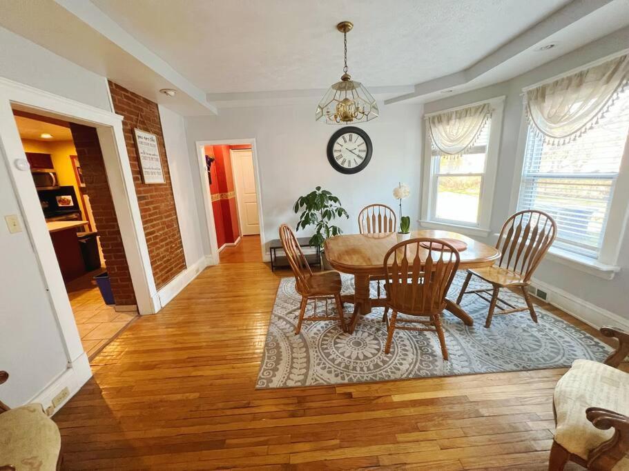 Homestay With Jay - Cozy First Floor
